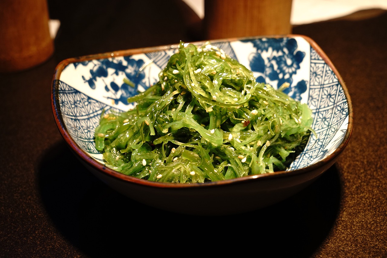 最新創(chuàng)意涼菜盤飾圖片，引領(lǐng)美食藝術(shù)新潮的靈感之源