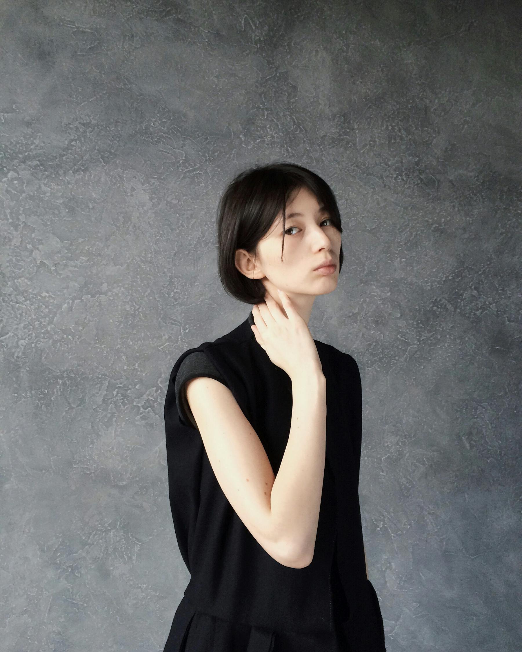 探索時(shí)尚前沿，2017年女性短發(fā)流行趨勢(shì)與發(fā)型設(shè)計(jì)